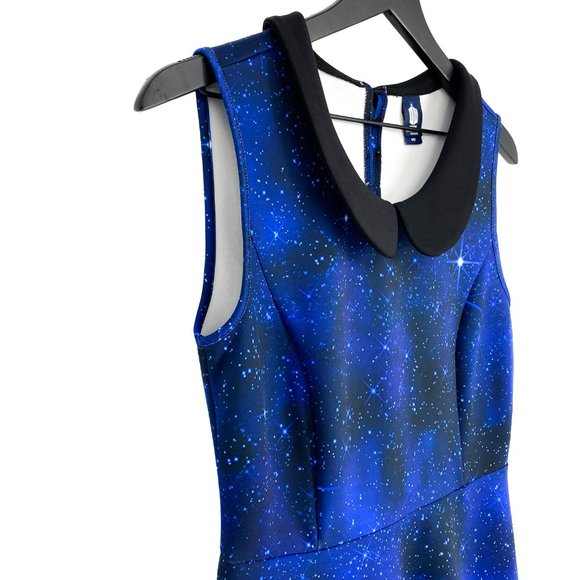HOT TOPIC BBC Doctor Who Galaxy Tardis Dress - Picture 4 of 16